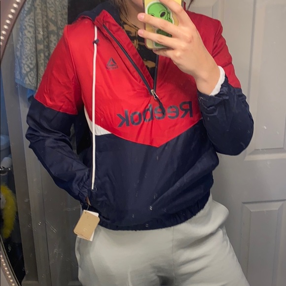 NWT Reebok fleece lined pullover - Picture 2 of 5